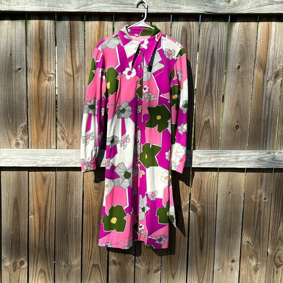 Vintage Dresses & Skirts - Vintage Flower Power Preppy Belted Dress